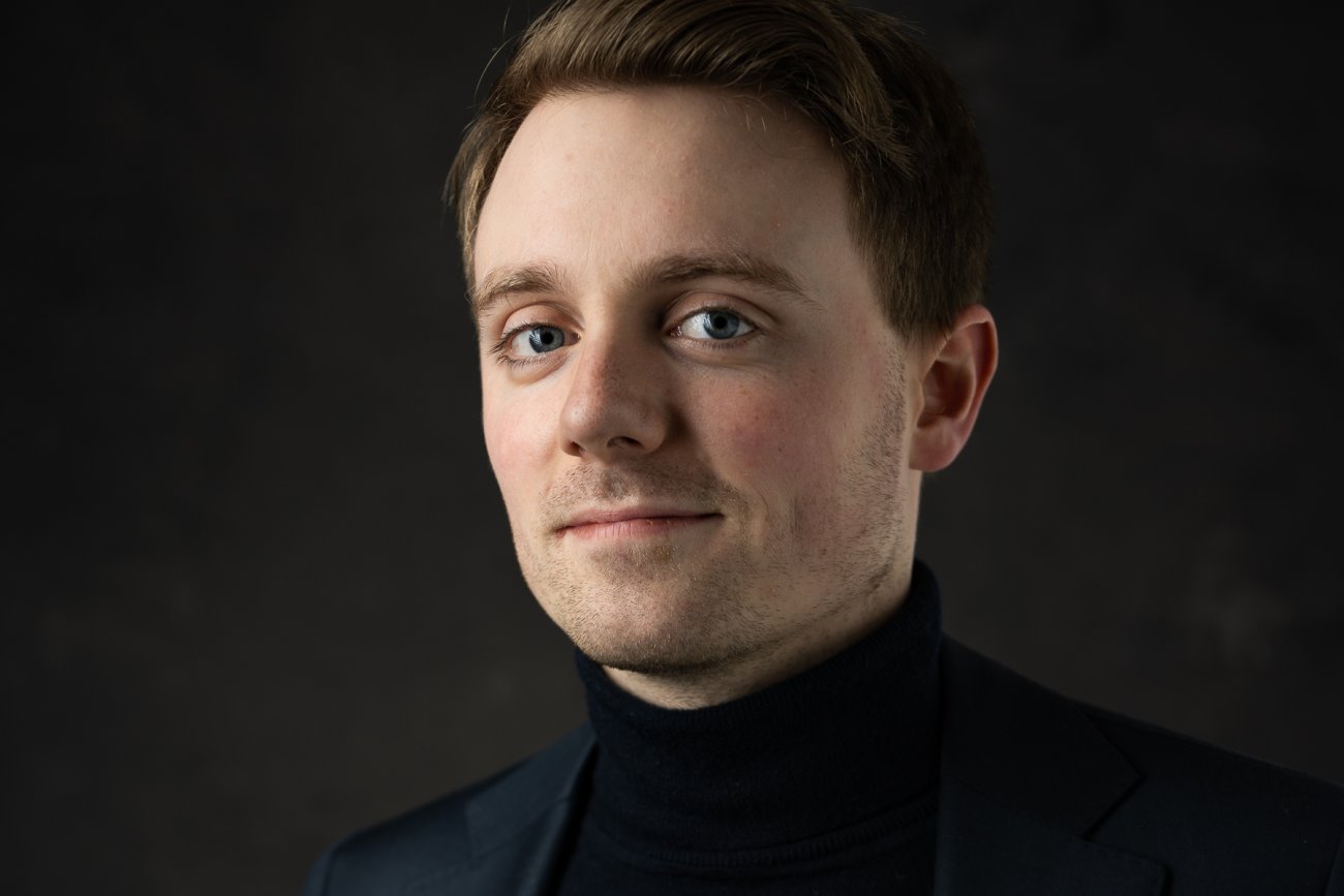 Killian Farrell conducts Ethel Smyth's The Wreckers in Meiningen
